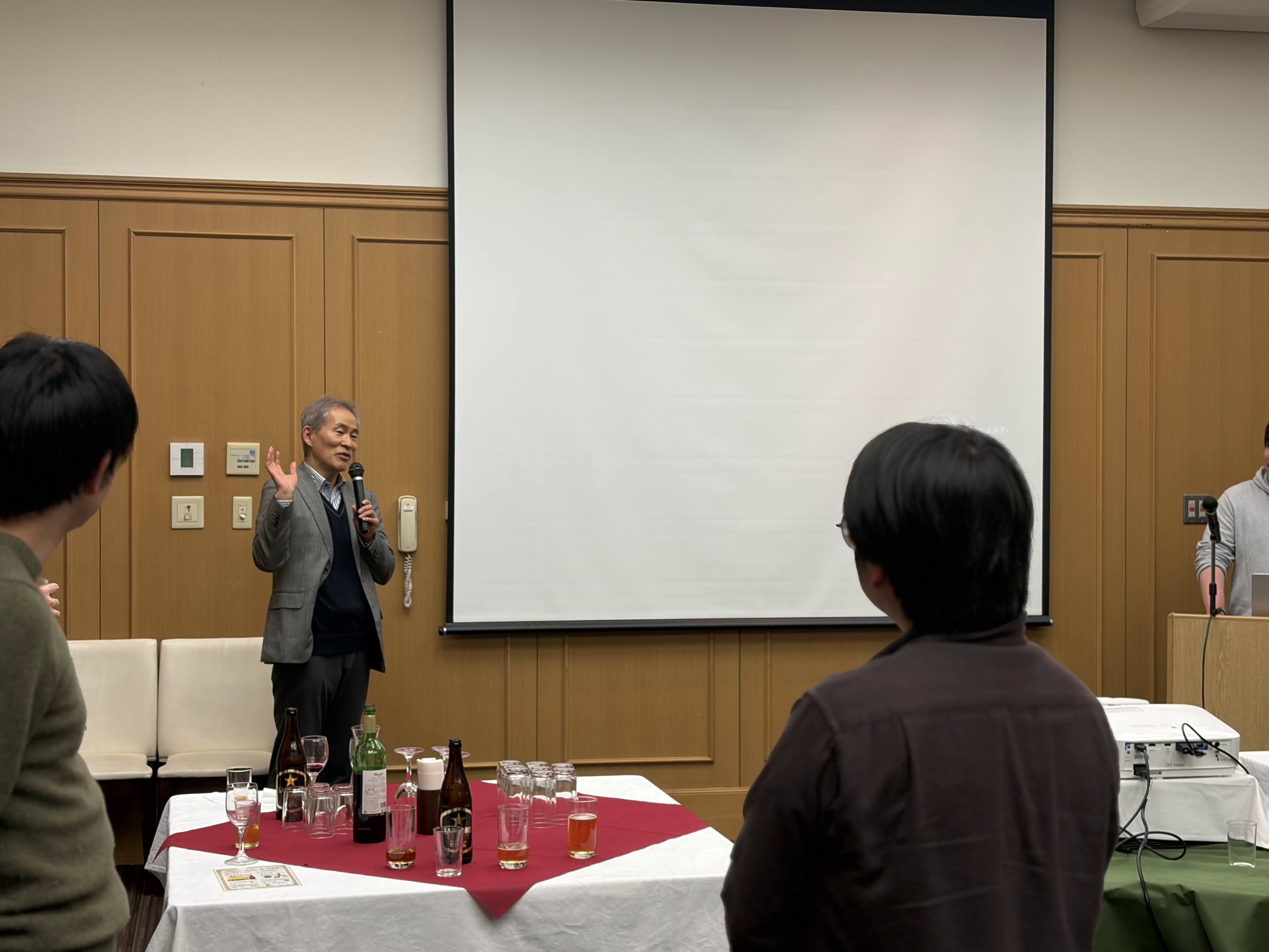 Professor Nakamura speaking at Homecoming Day